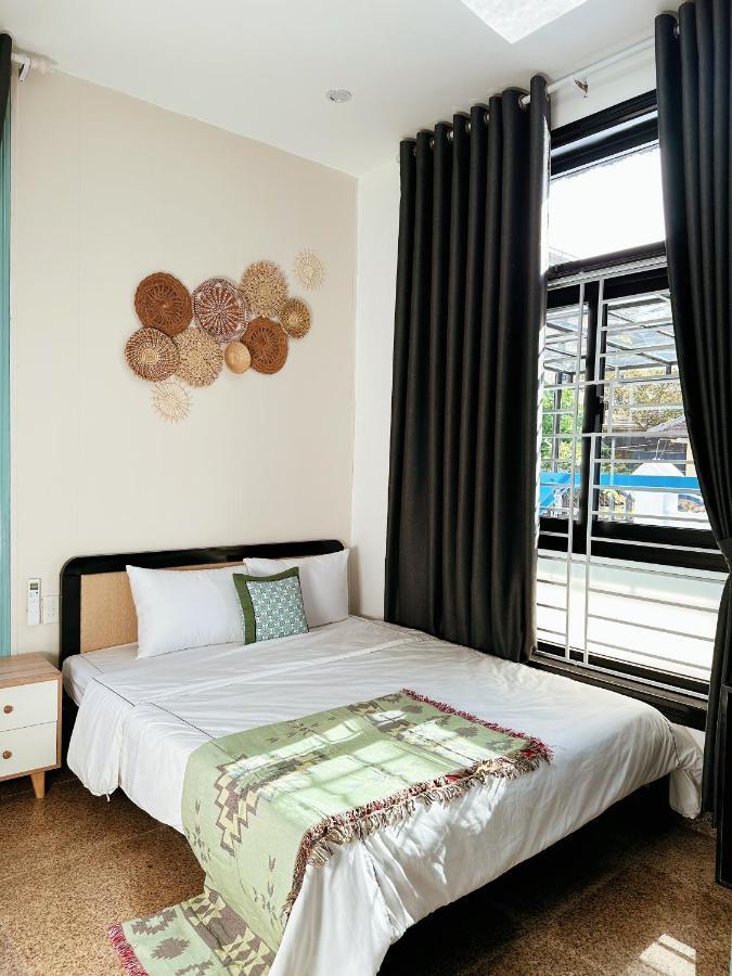 Under The Sun Homestay Хуе Екстериор снимка