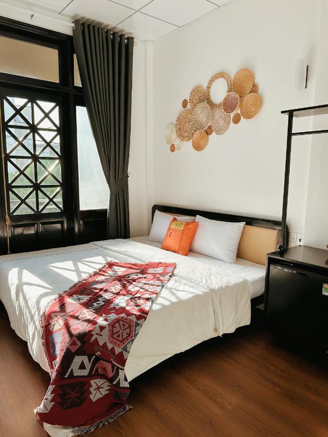 Under The Sun Homestay Хуе Екстериор снимка