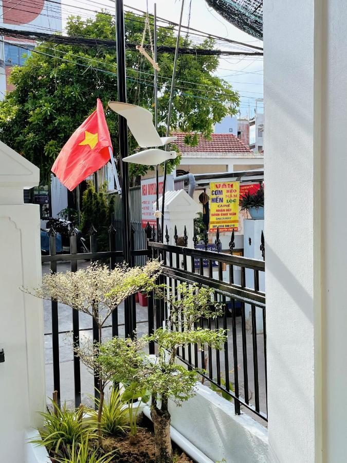 Under The Sun Homestay Хуе Екстериор снимка