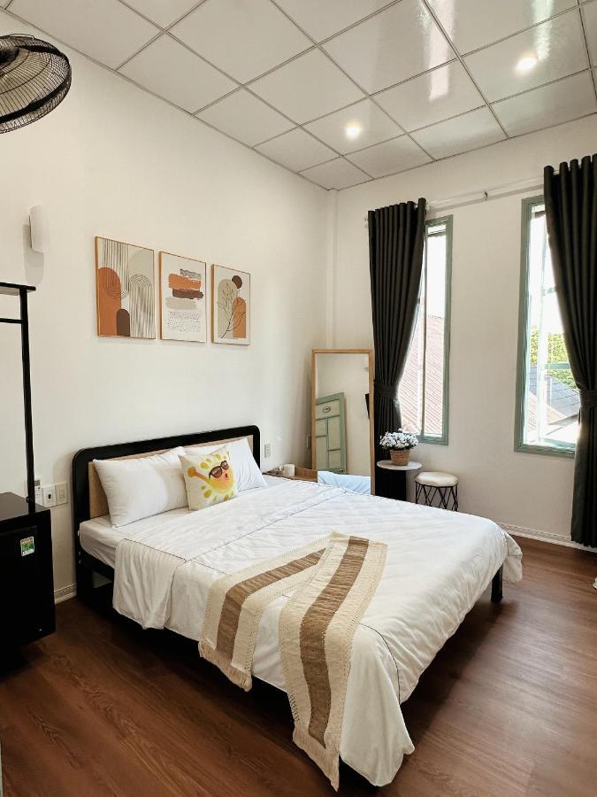 Under The Sun Homestay Хуе Екстериор снимка
