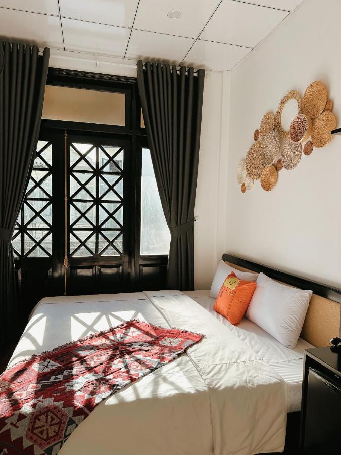Under The Sun Homestay Хуе Екстериор снимка